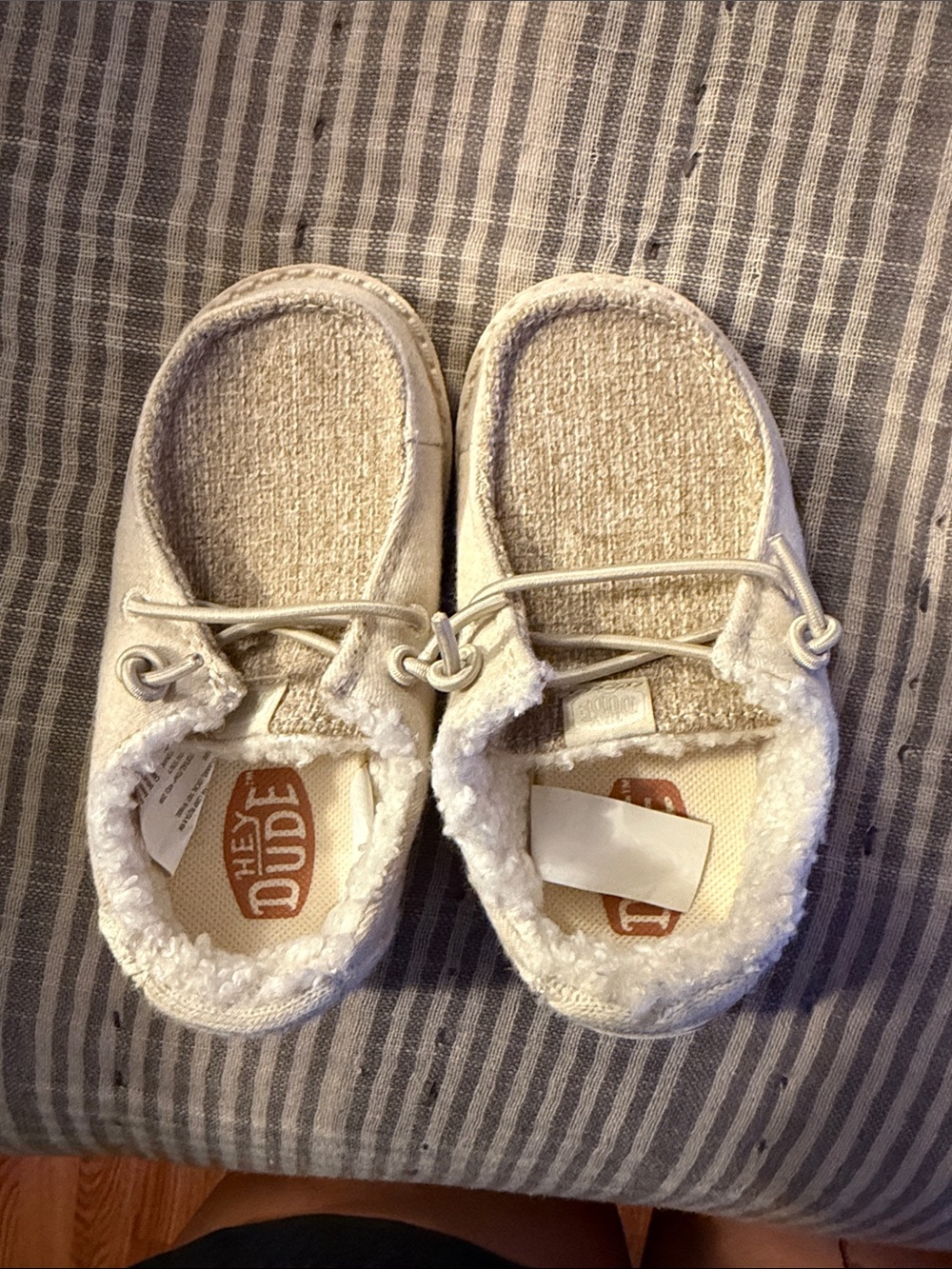 Hey Dude Kids Cream Cozy Sherpa-Lined Slip-On Footies